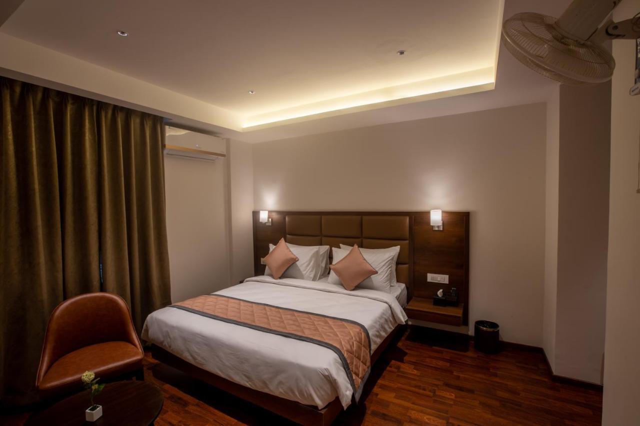 Golden Fortune Inn Hotel Μπανγκαλόρ Εξωτερικό φωτογραφία
