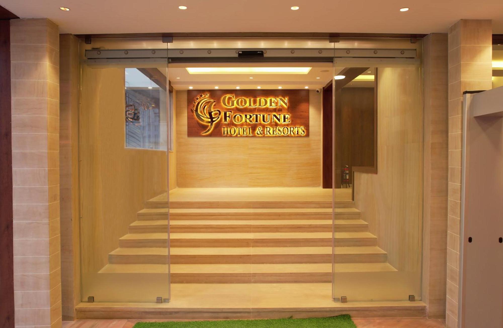 Golden Fortune Inn Hotel Μπανγκαλόρ Εξωτερικό φωτογραφία