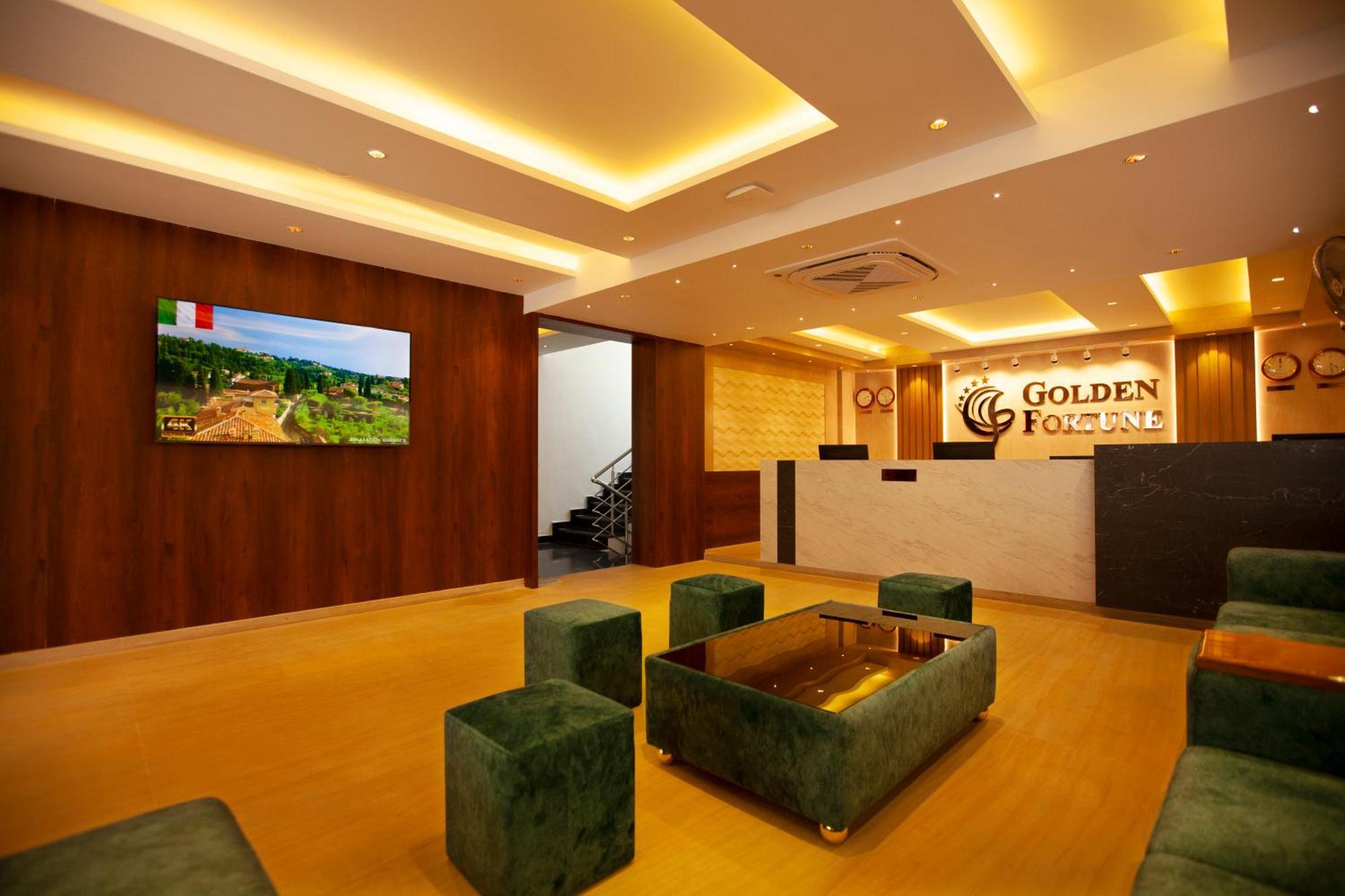 Golden Fortune Inn Hotel Μπανγκαλόρ Εξωτερικό φωτογραφία