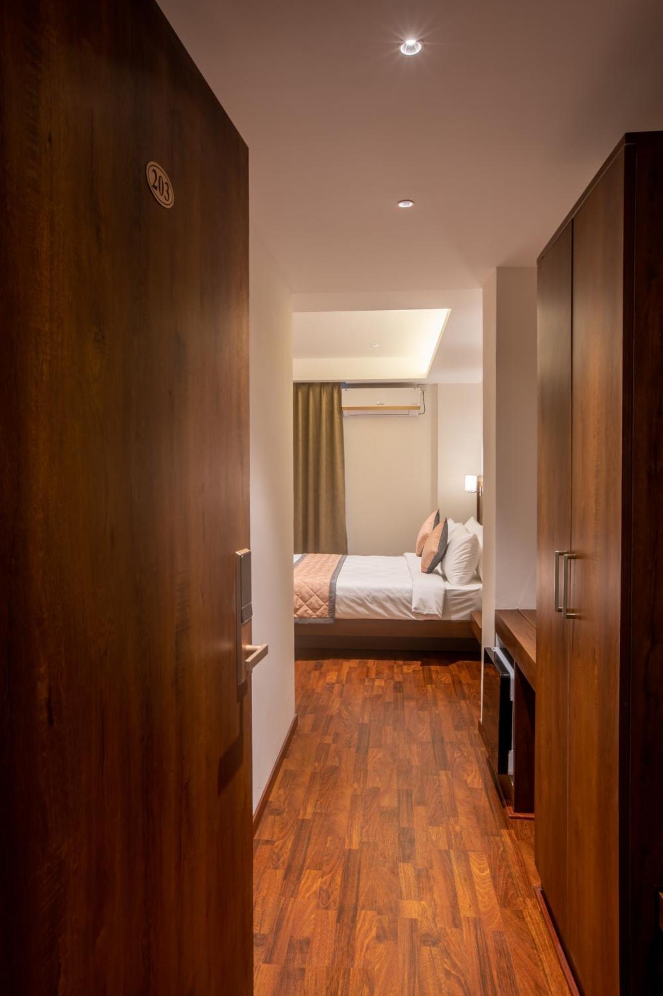 Golden Fortune Inn Hotel Μπανγκαλόρ Εξωτερικό φωτογραφία