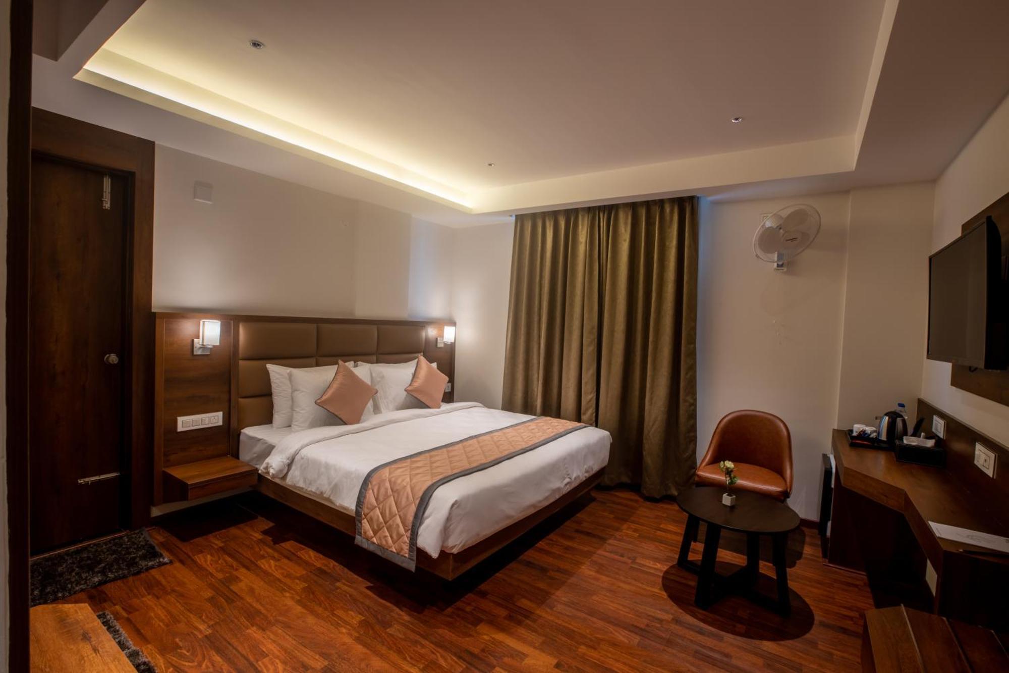 Golden Fortune Inn Hotel Μπανγκαλόρ Εξωτερικό φωτογραφία